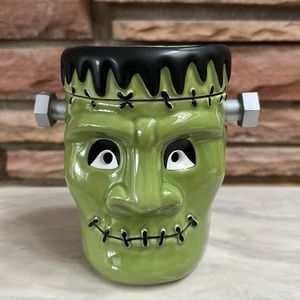 Scentsy He’s Alive! Full-size warmer